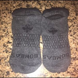 Bombas Gripper Socks, Women’s Small, Gray